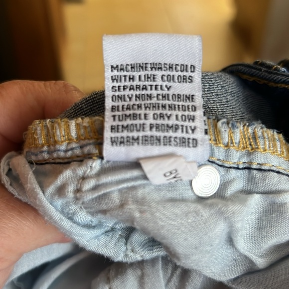 Women’s distressed skinny jeans - Blue Savvy brand Size 15/32 - Picture 8 of 8